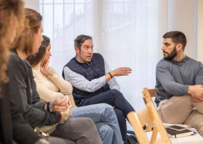 desayuno-con-experiencias-fer-joven-espacio-lasai-perspectivas-economicas-2024-5